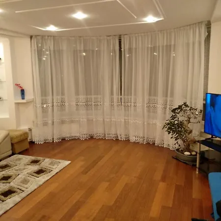 Apartment Трехкомнатная Квартира 84М2 В Хорошем Месте