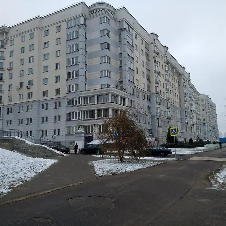 Трехкомнатная Квартира 84М2 В Хорошем Месте Apartment